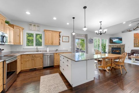 Tiny photo for 244 W ALPINE DR, Saratoga Springs, UT 84045 (MLS # 2151132)