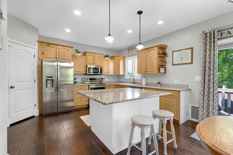 Tiny photo for 244 W ALPINE DR, Saratoga Springs, UT 84045 (MLS # 2151132)