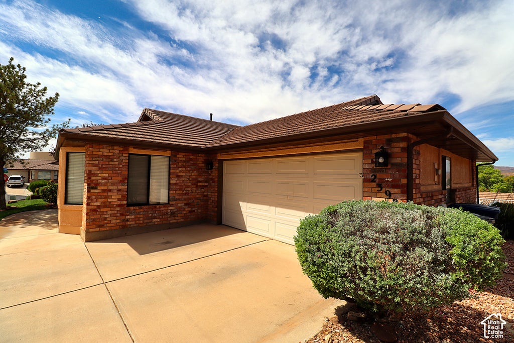 Photo of 2398 S CANTERBURY RD, Saint George, UT 84770 (MLS # 2189153)