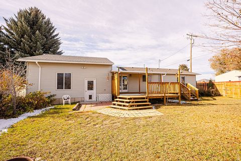 Tiny photo for 371 MCLEAN AVE, Soda Springs, ID 83276 (MLS # 2121122)