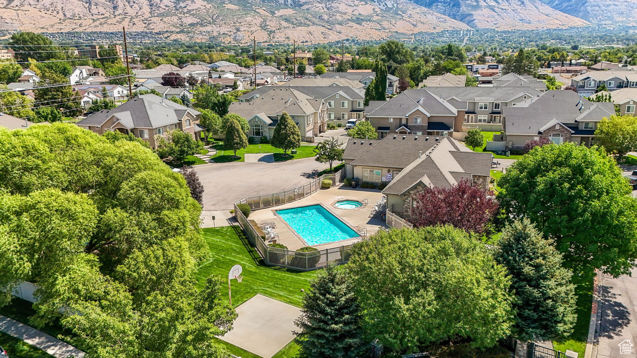 HAYMAKER RETREAT CONDO - Residential