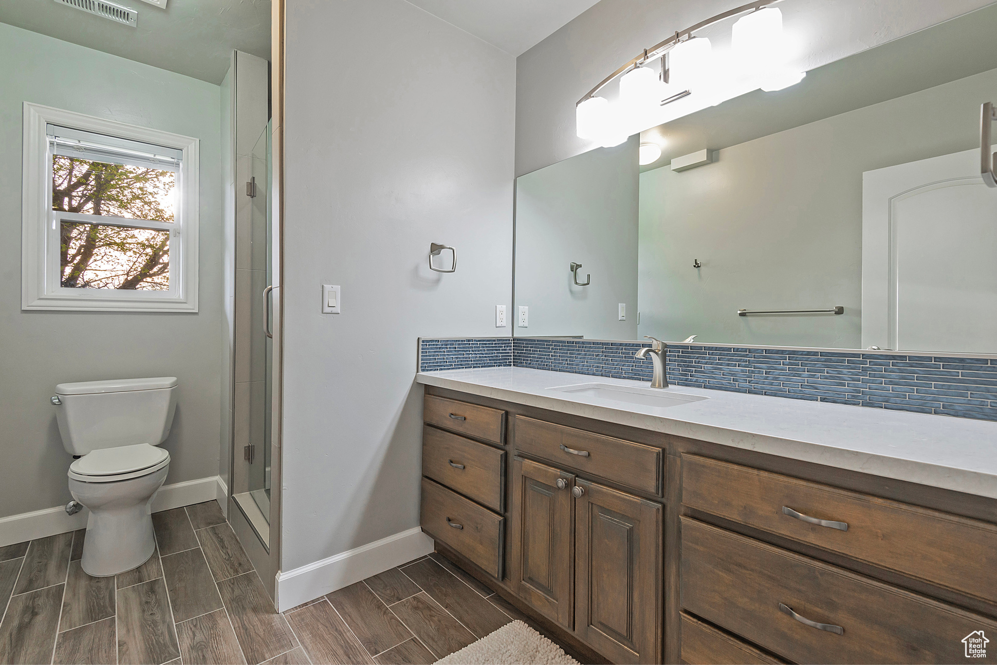 Sandy, Utah 84092, United States, 5 Bedrooms Bedrooms, ,4 BathroomsBathrooms,Residential,Active,116625