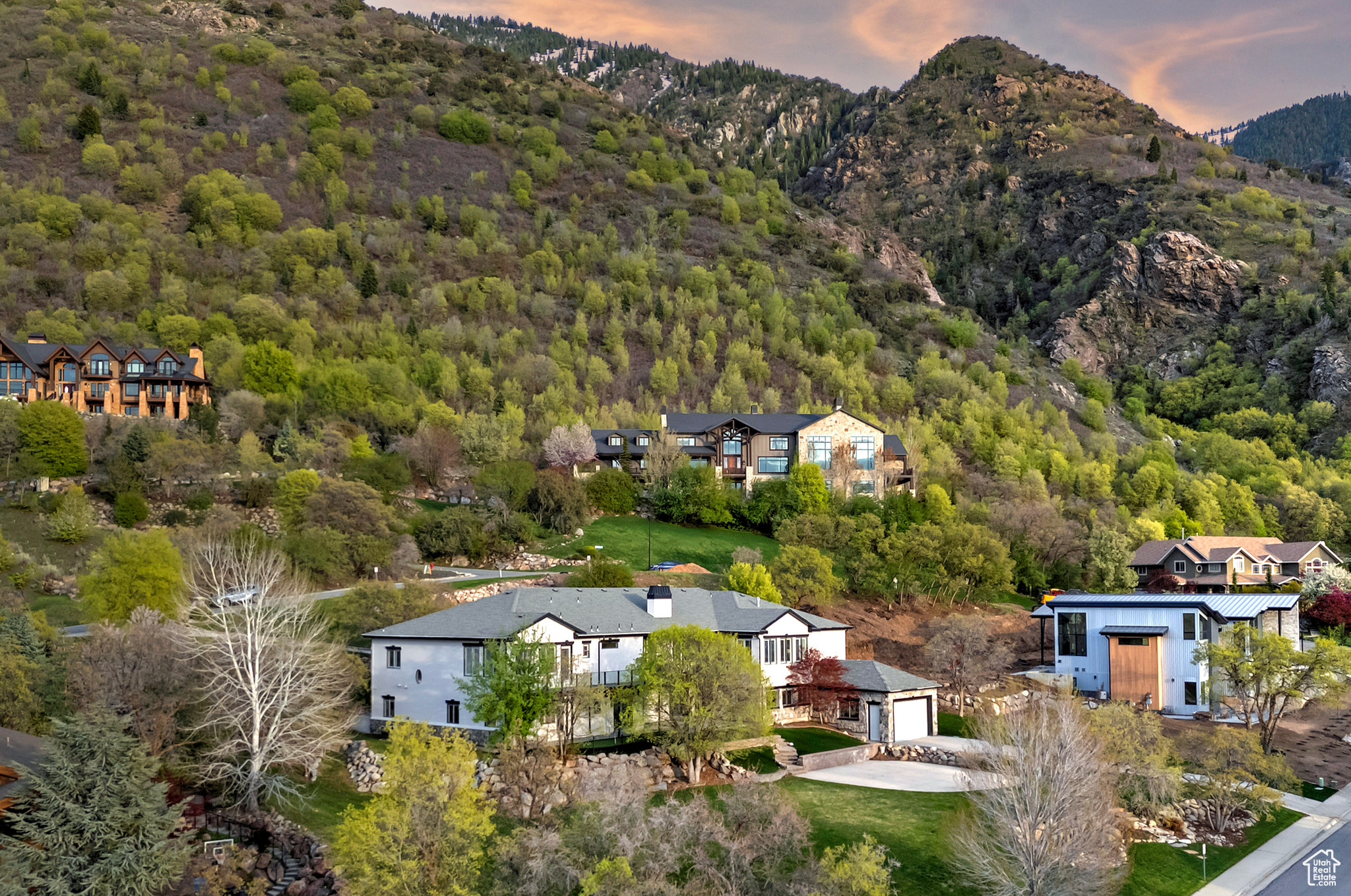 Sandy, Utah 84092, United States, 5 Bedrooms Bedrooms, ,4 BathroomsBathrooms,Residential,Active,116625