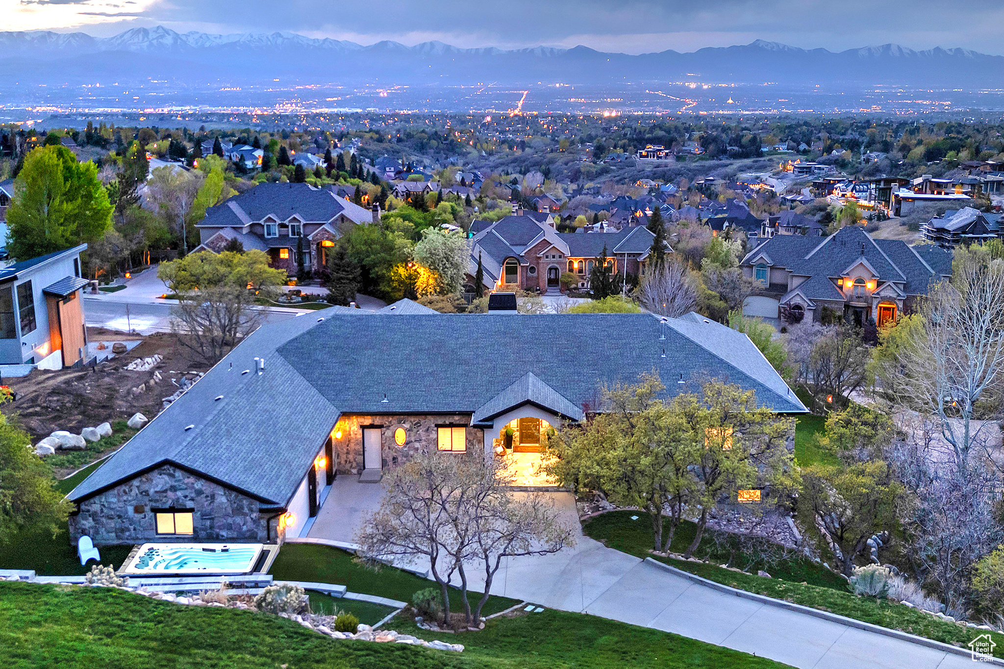 Sandy, Utah 84092, United States, 5 Bedrooms Bedrooms, ,4 BathroomsBathrooms,Residential,Active,116625