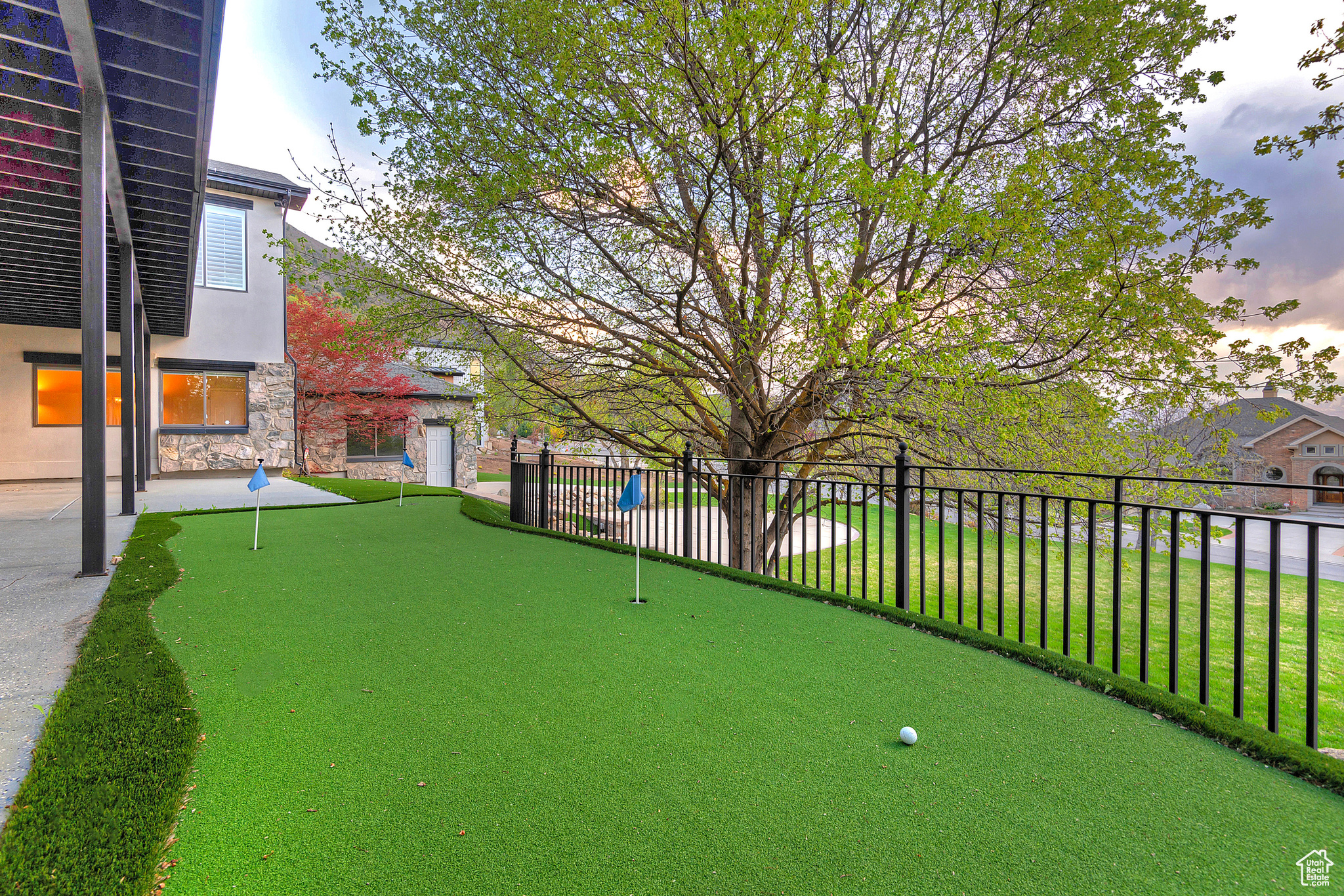 Sandy, Utah 84092, United States, 5 Bedrooms Bedrooms, ,4 BathroomsBathrooms,Residential,Active,116625