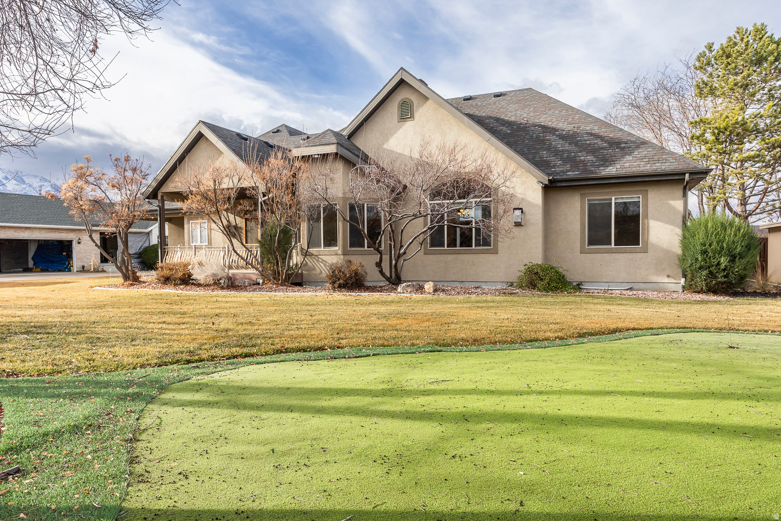 WOLF HOLLOW ESTATES - Residential