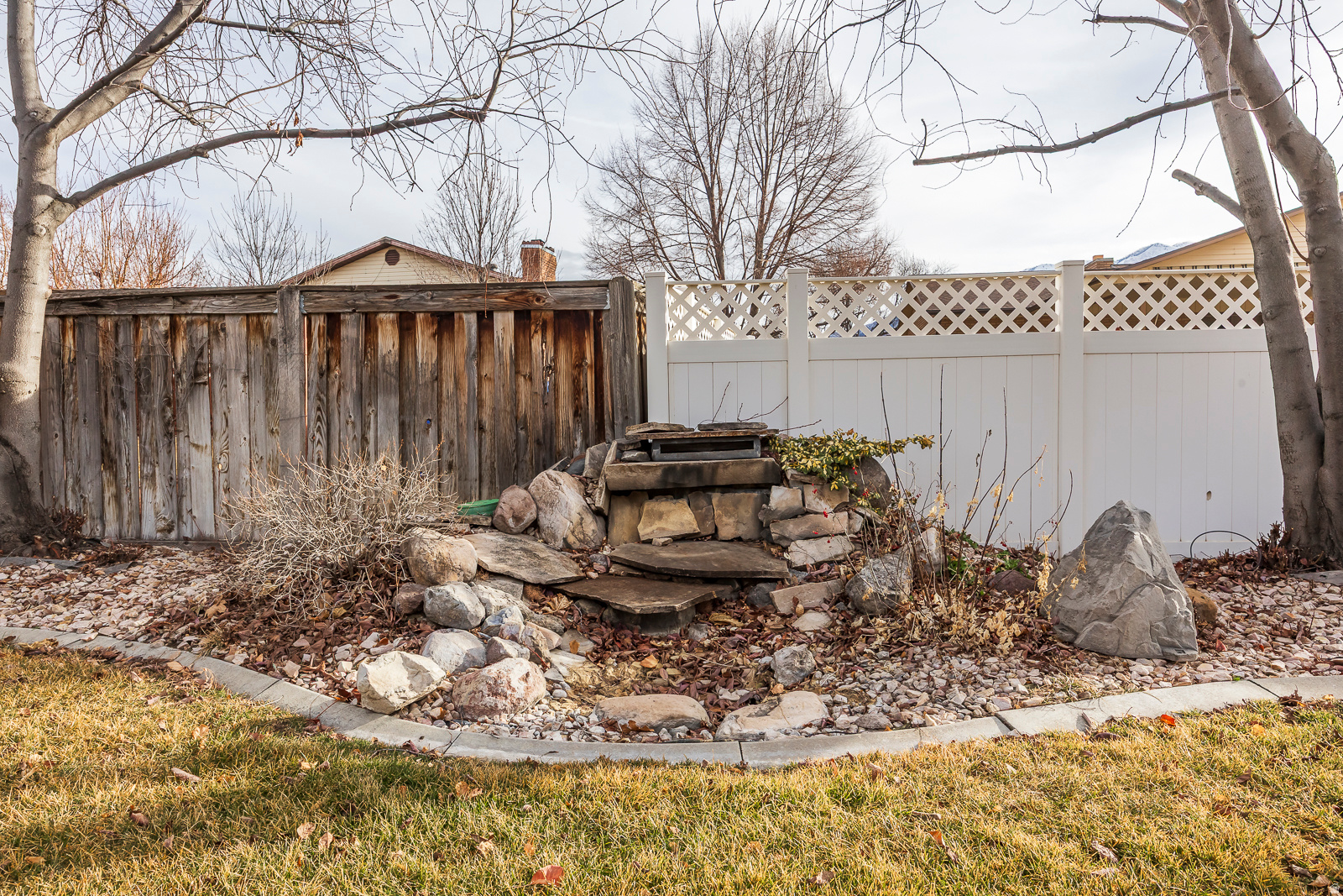 WOLF HOLLOW ESTATES - Residential