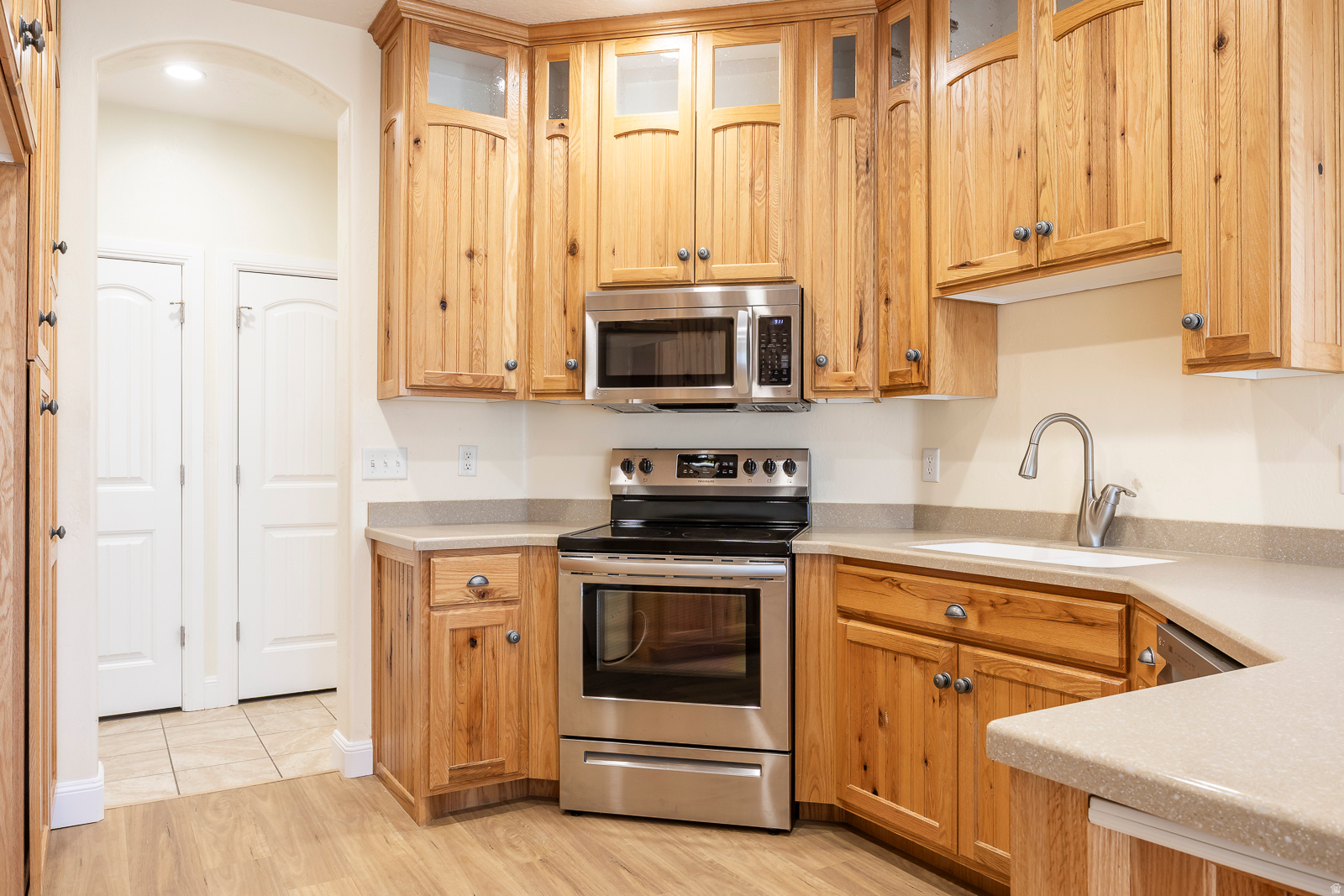 WOLF HOLLOW ESTATES - Residential