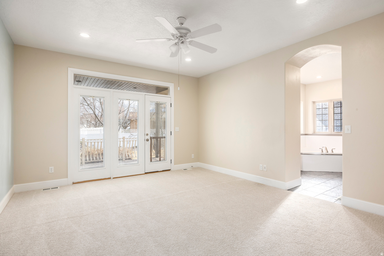 WOLF HOLLOW ESTATES - Residential