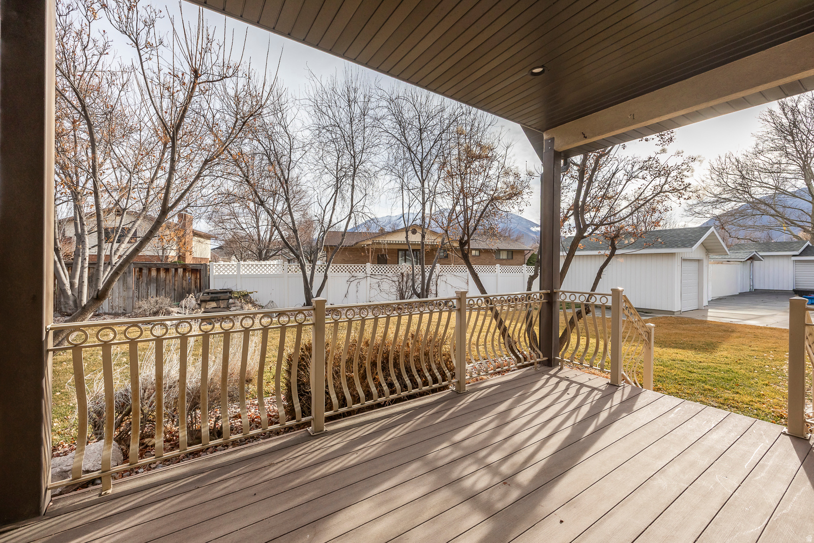 WOLF HOLLOW ESTATES - Residential