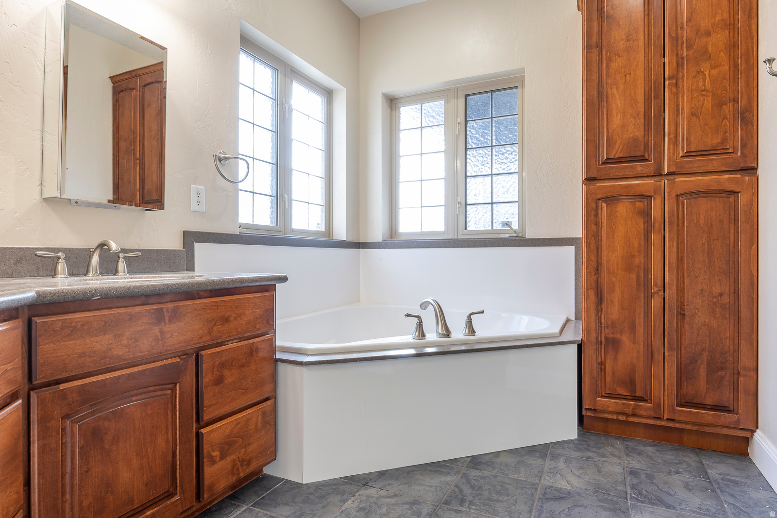 WOLF HOLLOW ESTATES - Residential