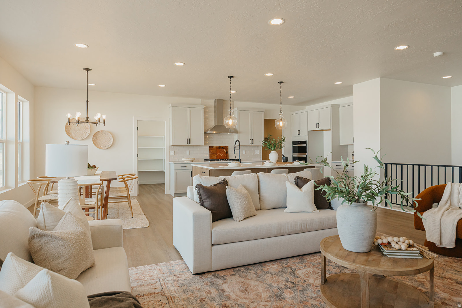 EAGLE HAVEN - Residential