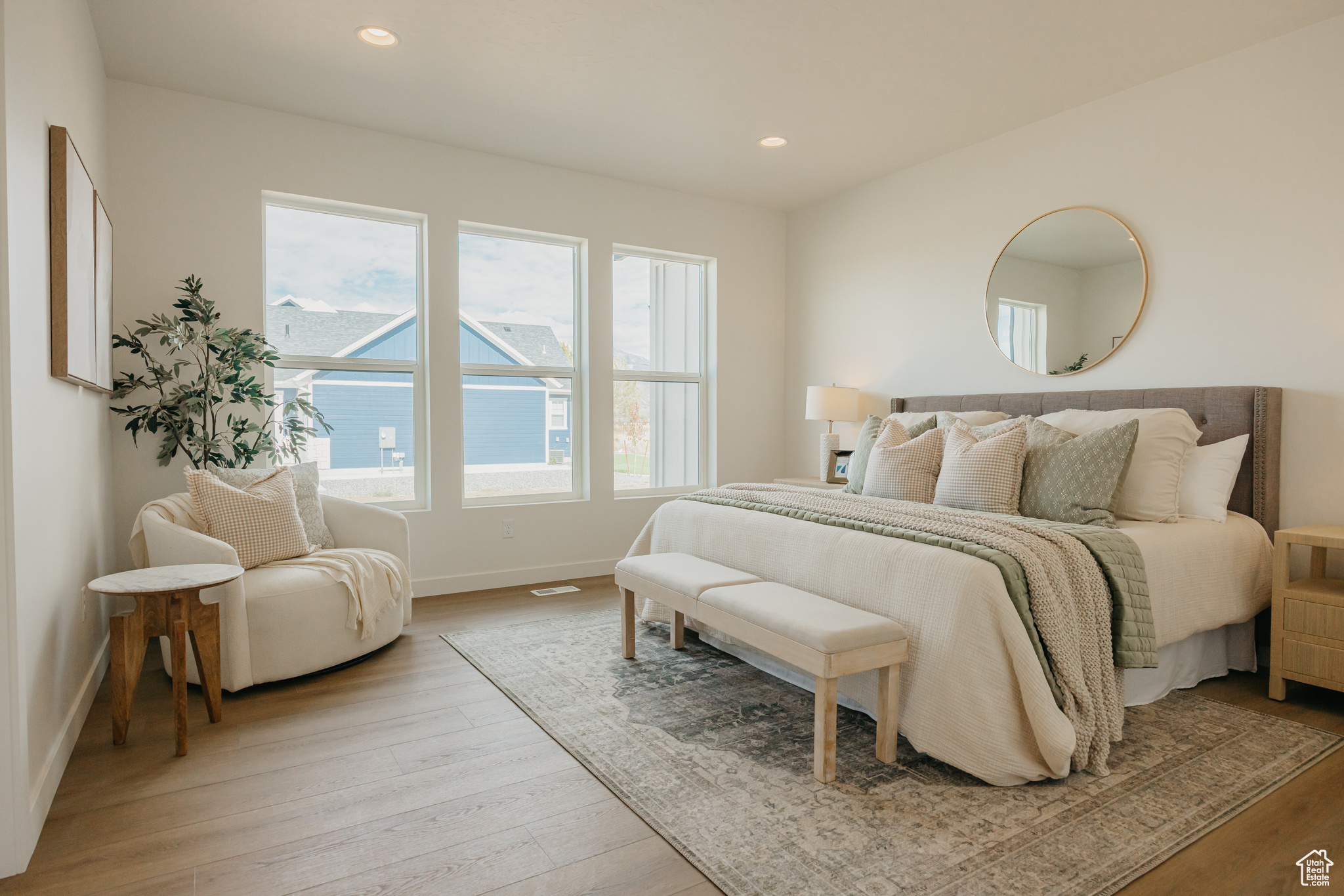 EAGLE HAVEN - Residential