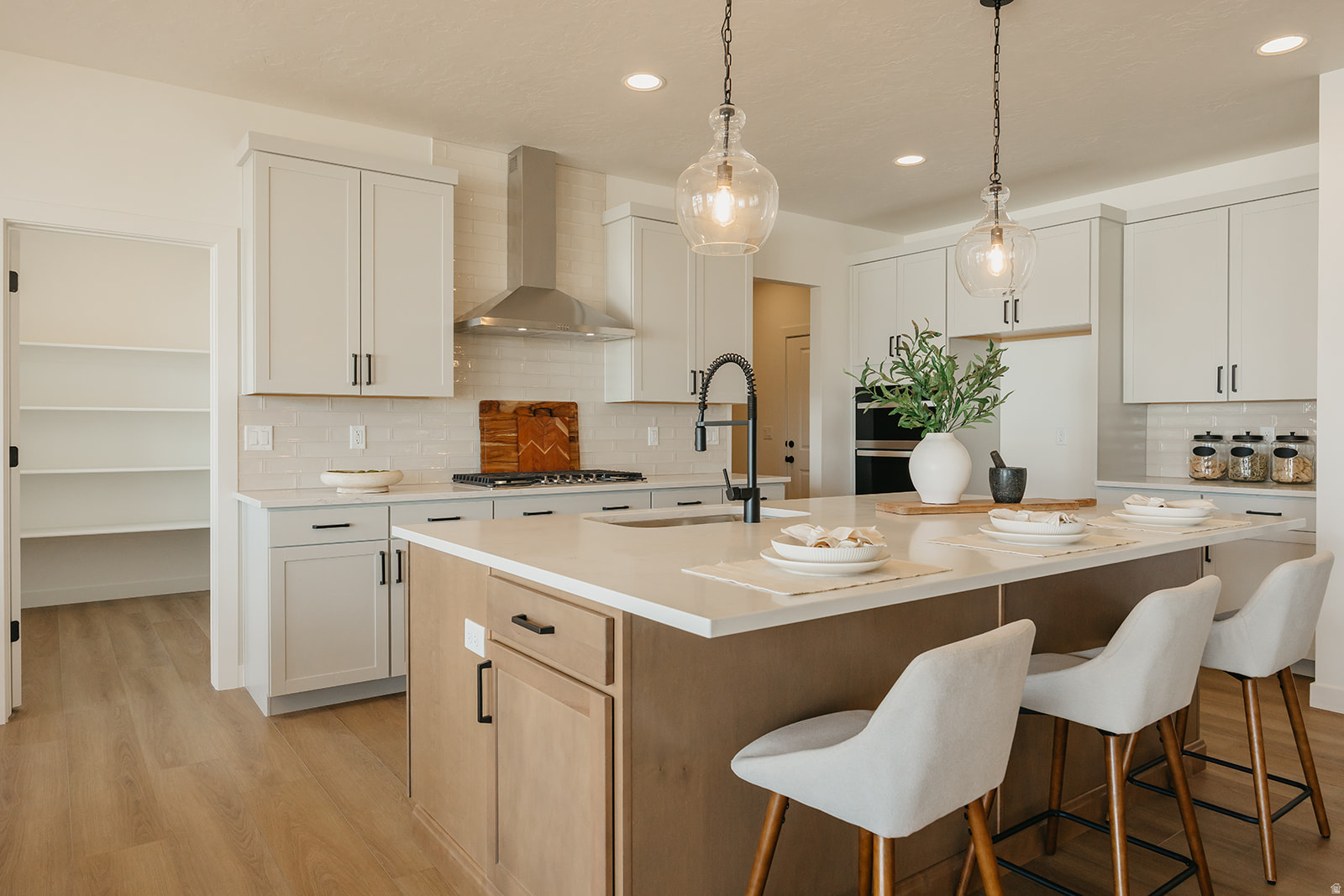 EAGLE HAVEN - Residential