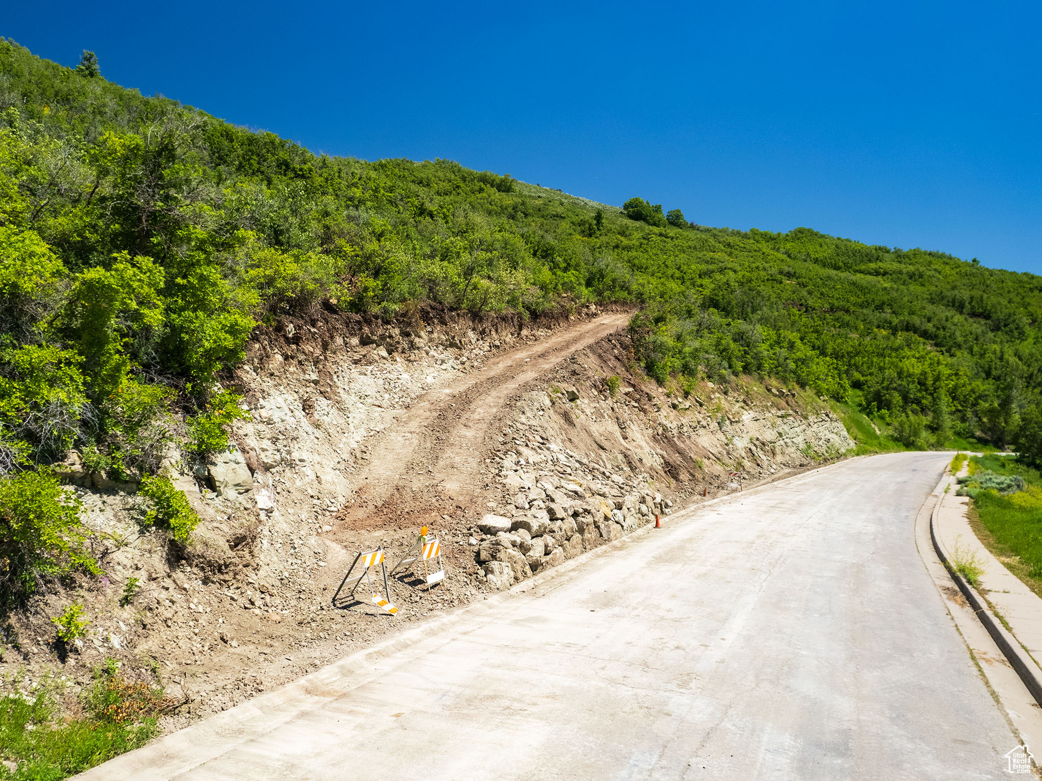 HIGHLANDS ADDITION - Land