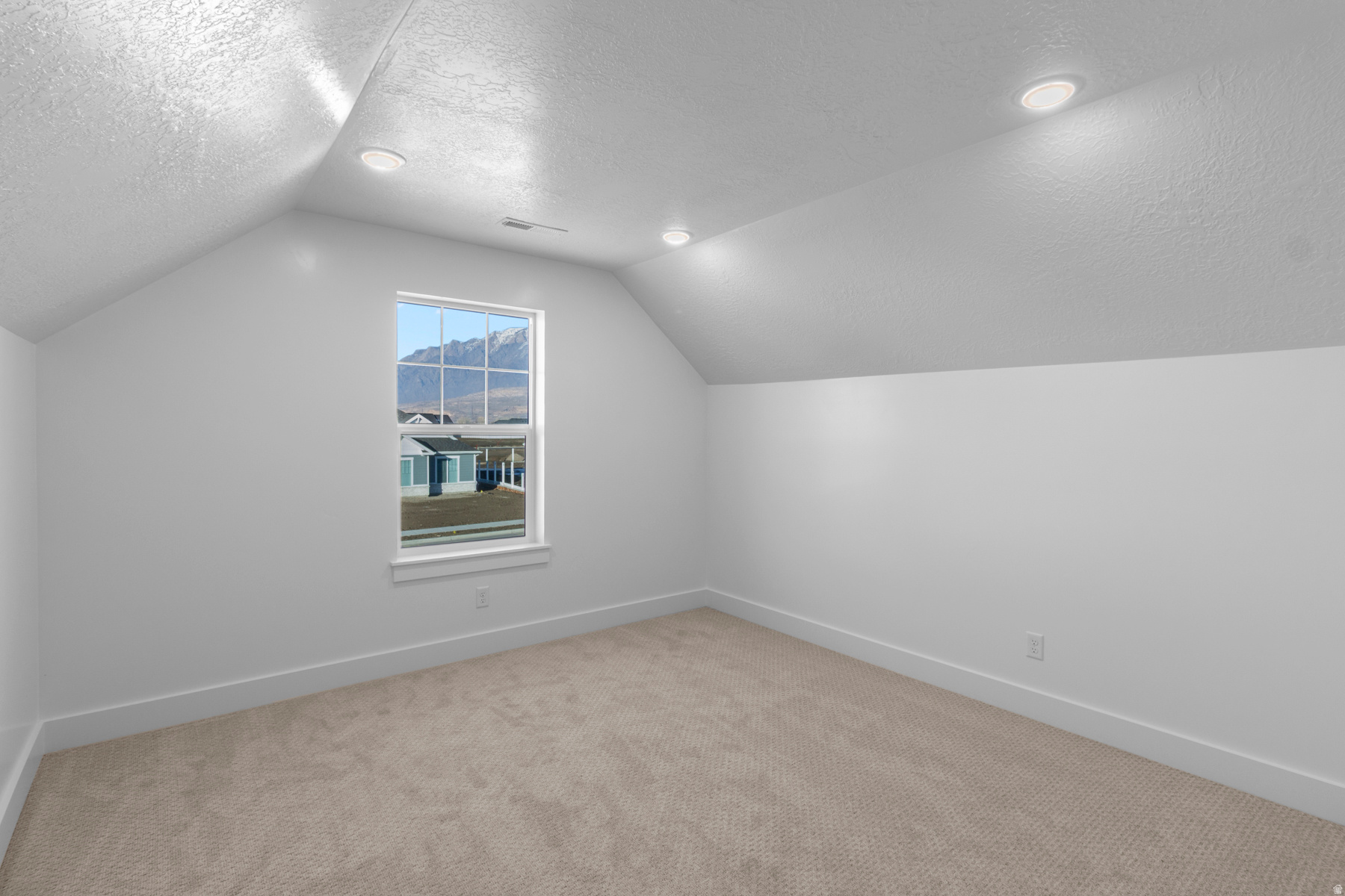 VINEYARD - Residential