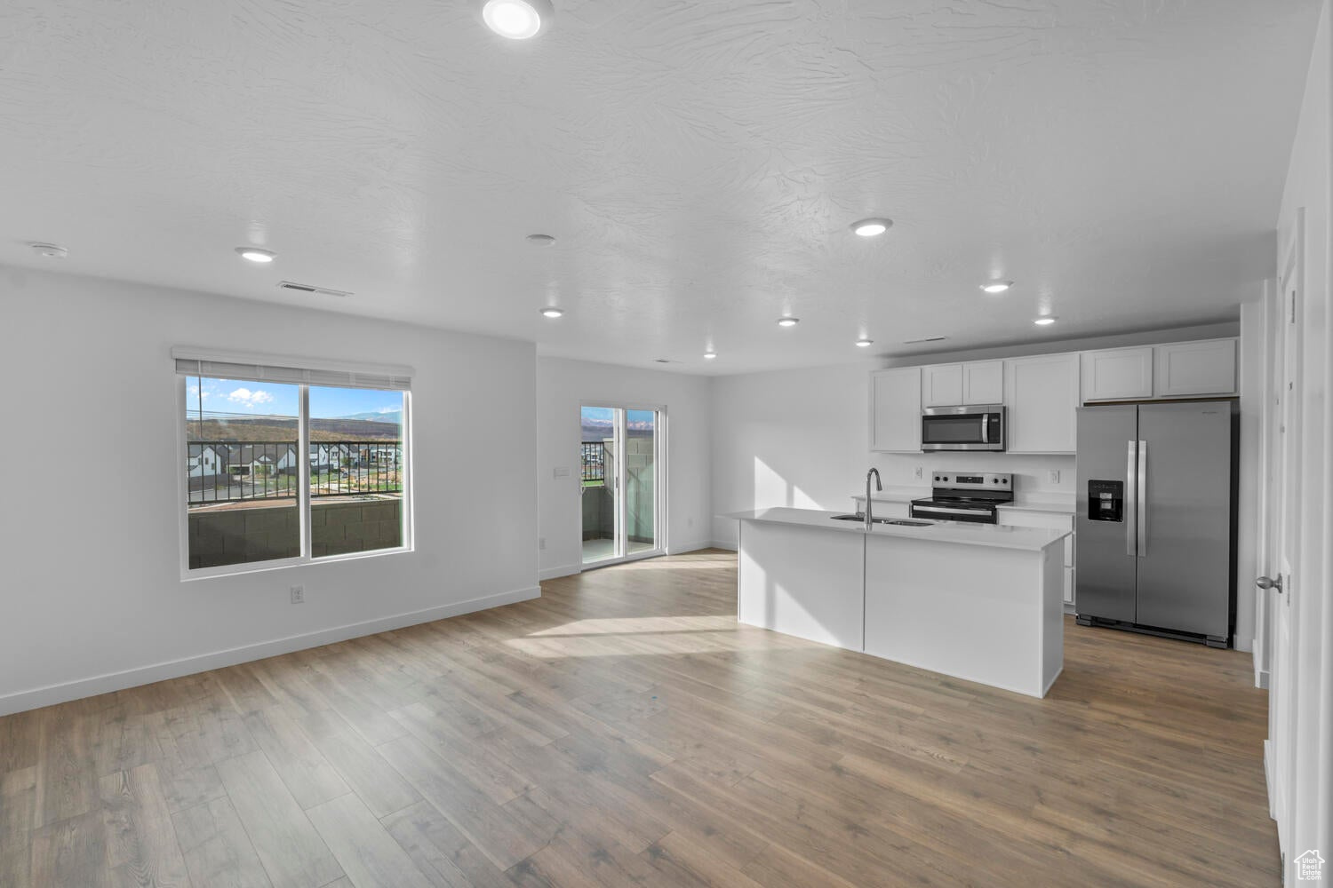 LONG VALLEY - Residential