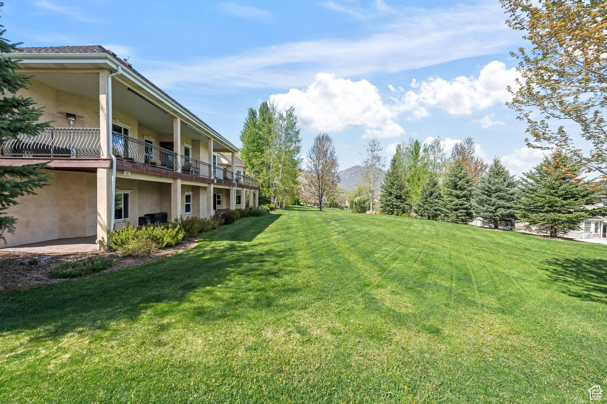 ALPENHOF ESTATES - Residential