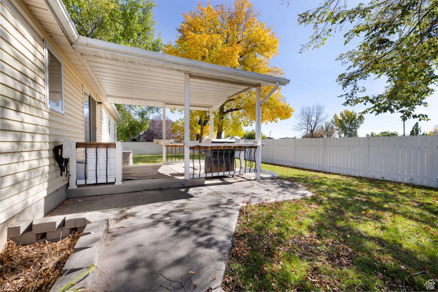 PINE MEADOWS MOBILE HOME COMMUNITY PUD - Residential