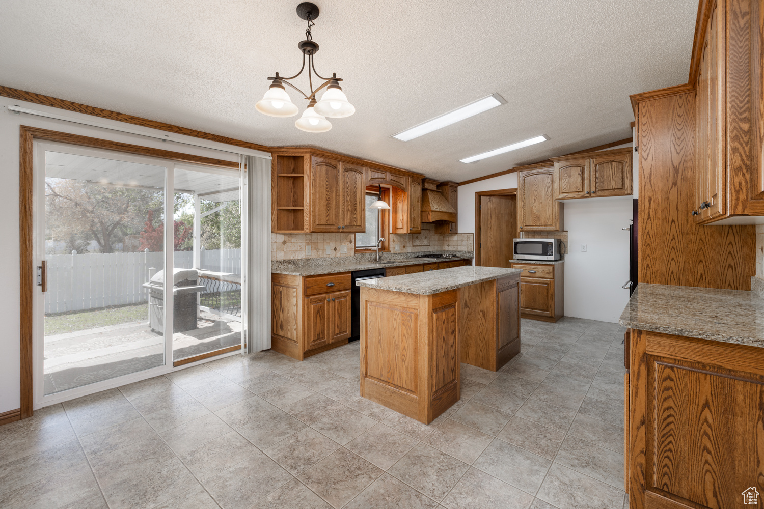 PINE MEADOWS MOBILE HOME COMMUNITY PUD - Residential