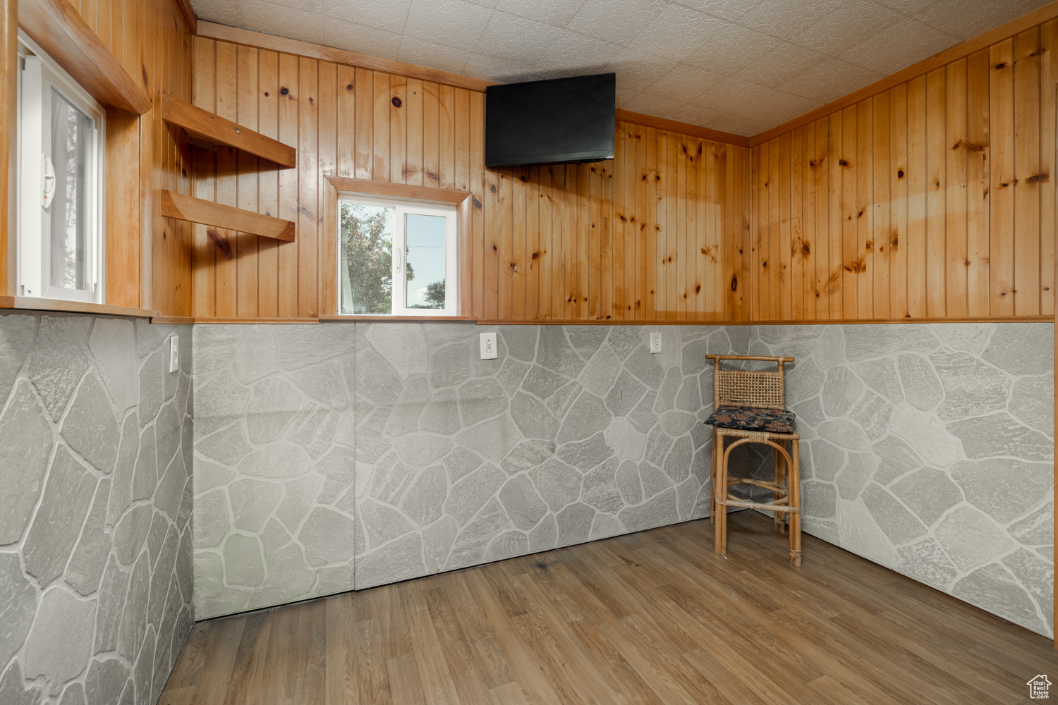 PINE MEADOWS MOBILE HOME COMMUNITY PUD - Residential