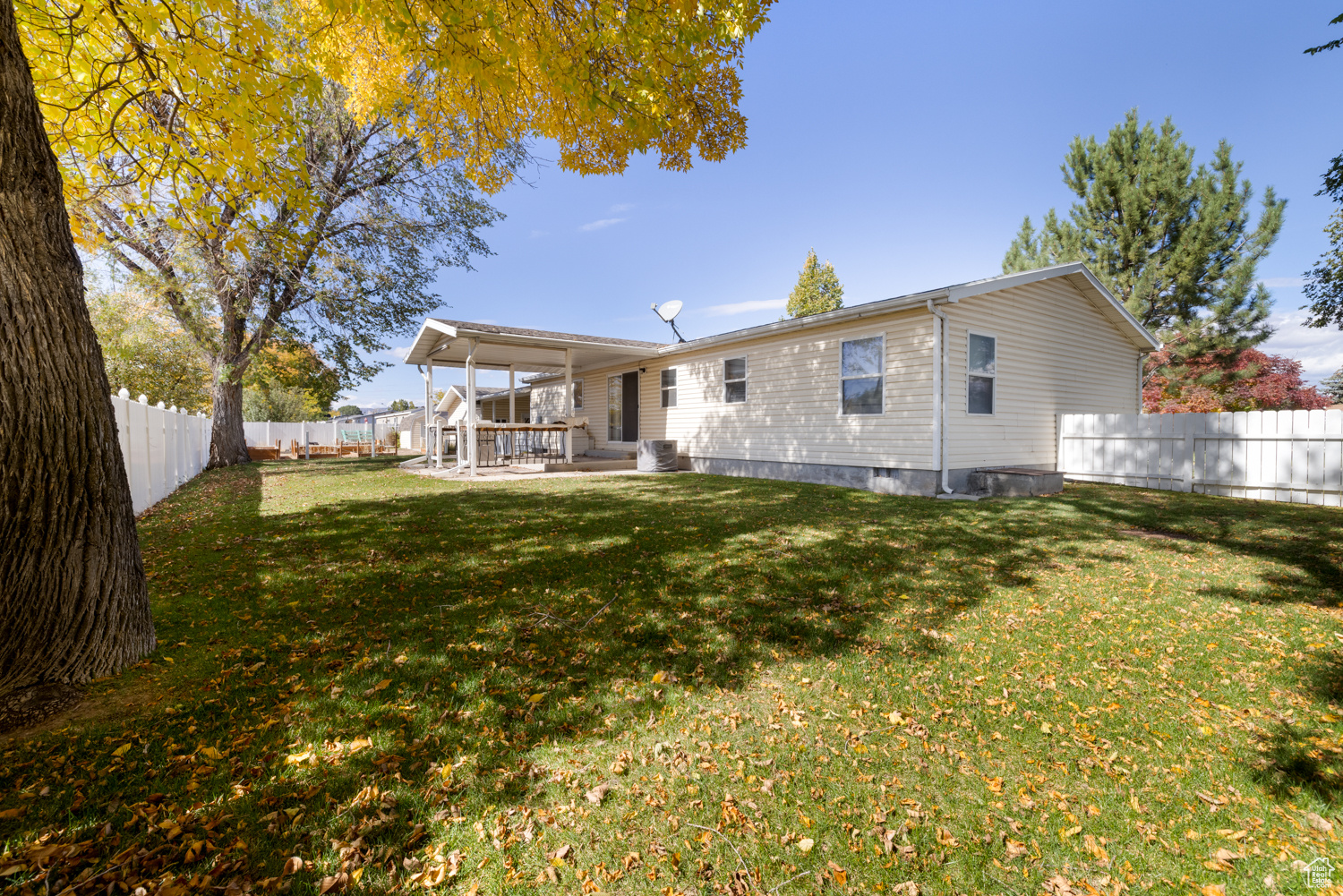 PINE MEADOWS MOBILE HOME COMMUNITY PUD - Residential