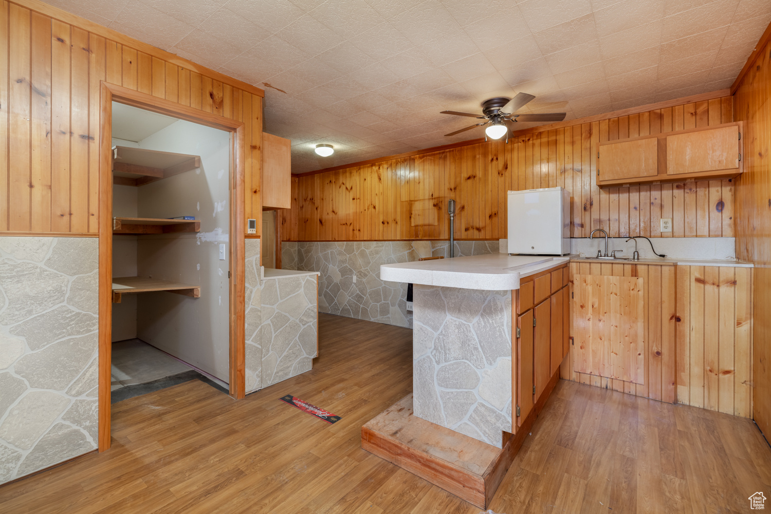 PINE MEADOWS MOBILE HOME COMMUNITY PUD - Residential