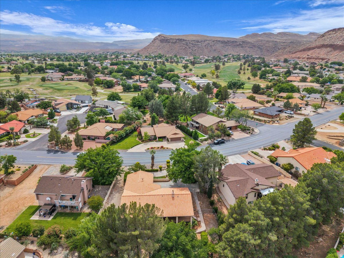 BLOOMINGTON COUNTRY CLUB 8 - Residential