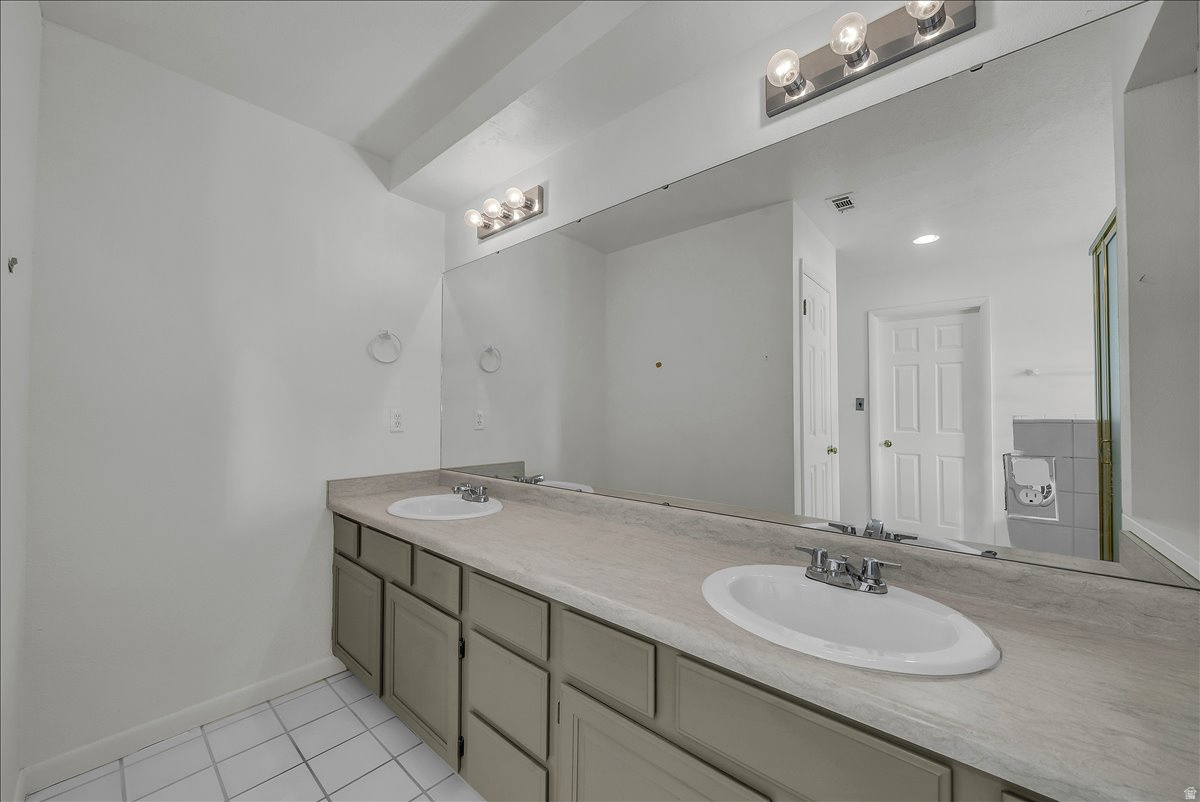 BLOOMINGTON COUNTRY CLUB 8 - Residential