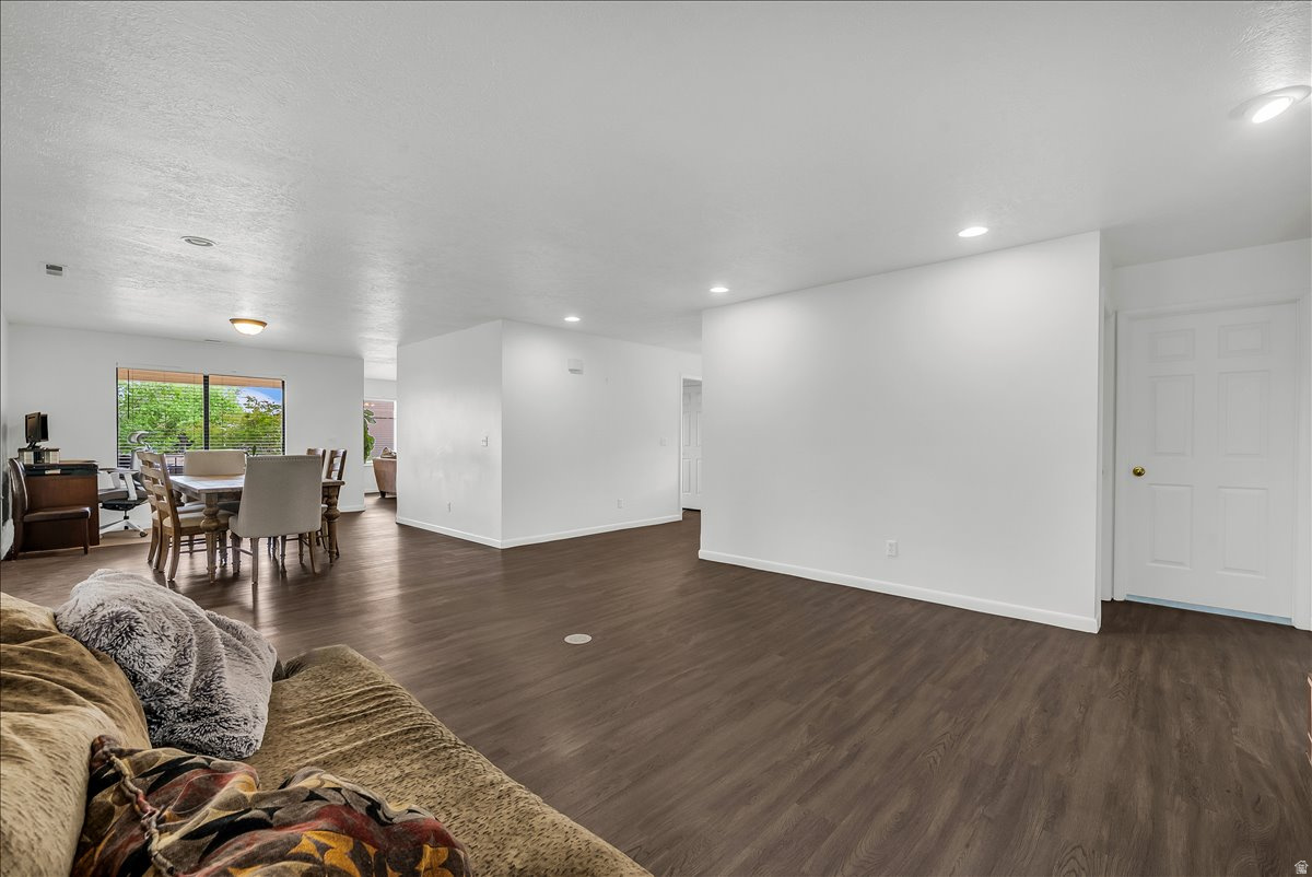 BLOOMINGTON COUNTRY CLUB 8 - Residential
