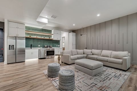 Tiny photo for 516 E SAVANNAH CIR N, Alpine, UT 84004 (MLS # 2140165)