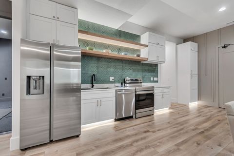 Tiny photo for 516 E SAVANNAH CIR N, Alpine, UT 84004 (MLS # 2140165)