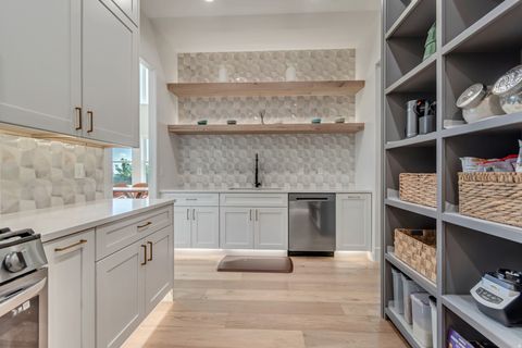 Tiny photo for 516 E SAVANNAH CIR N, Alpine, UT 84004 (MLS # 2140165)