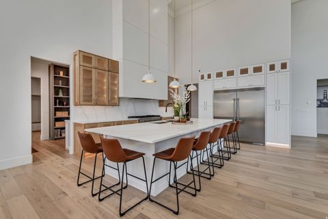 Tiny photo for 516 E SAVANNAH CIR N, Alpine, UT 84004 (MLS # 2140165)