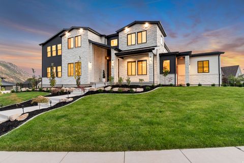 Tiny photo for 516 E SAVANNAH CIR N, Alpine, UT 84004 (MLS # 2140165)