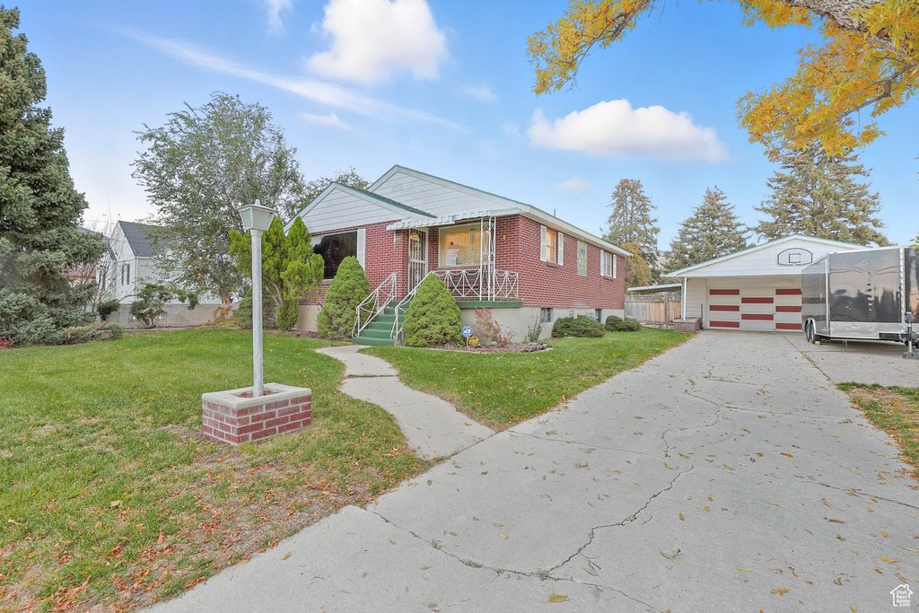 Photo of 453 W VINE ST, Tooele, UT 84074 (MLS # 2119588)