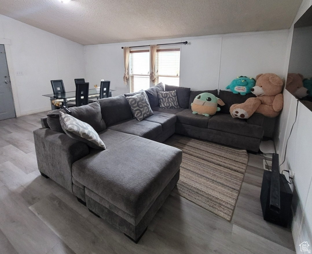 MEADOWBROOK - Residential