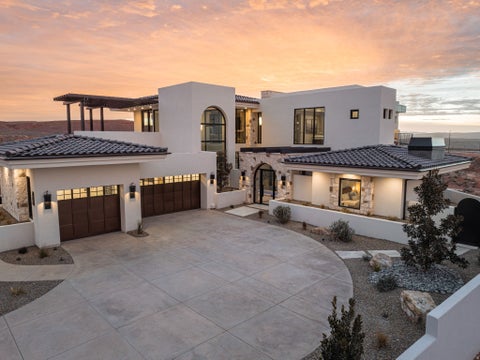 Tiny photo for 298 E COLIMA RD, Washington, UT 84780 (MLS # 2138317)
