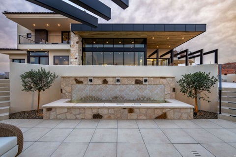Tiny photo for 298 E COLIMA RD, Washington, UT 84780 (MLS # 2138317)