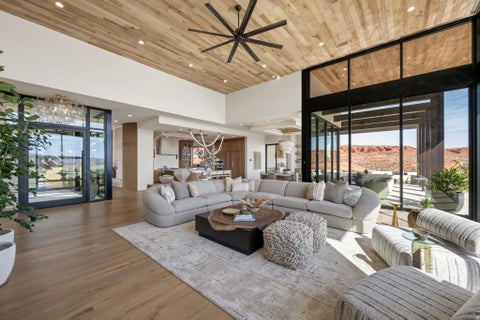 Tiny photo for 298 E COLIMA RD, Washington, UT 84780 (MLS # 2138317)