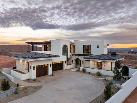 Tiny photo for 298 E COLIMA RD, Washington, UT 84780 (MLS # 2138317)