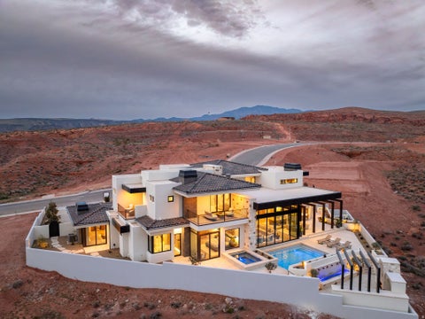 Tiny photo for 298 E COLIMA RD, Washington, UT 84780 (MLS # 2138317)