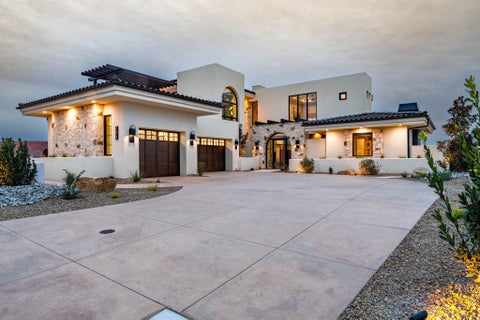 Tiny photo for 298 E COLIMA RD, Washington, UT 84780 (MLS # 2138317)