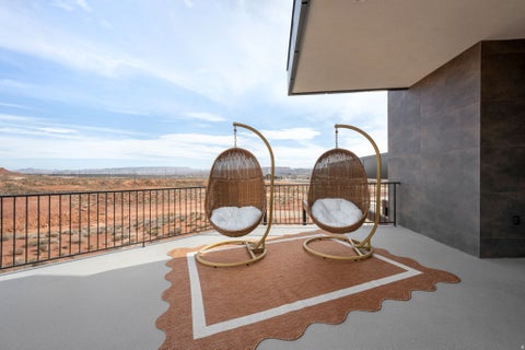 Tiny photo for 298 E COLIMA RD, Washington, UT 84780 (MLS # 2138317)