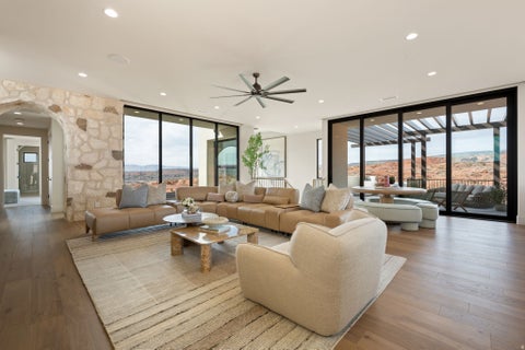 Tiny photo for 298 E COLIMA RD, Washington, UT 84780 (MLS # 2138317)