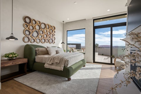 Tiny photo for 298 E COLIMA RD, Washington, UT 84780 (MLS # 2138317)