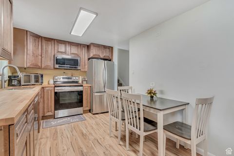 Tiny photo for 388 E 600 S, Payson, UT 84651 (MLS # 2118341)
