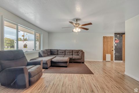 Tiny photo for 388 E 600 S, Payson, UT 84651 (MLS # 2118341)