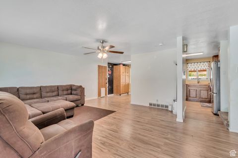 Tiny photo for 388 E 600 S, Payson, UT 84651 (MLS # 2118341)