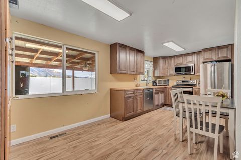 Tiny photo for 388 E 600 S, Payson, UT 84651 (MLS # 2118341)